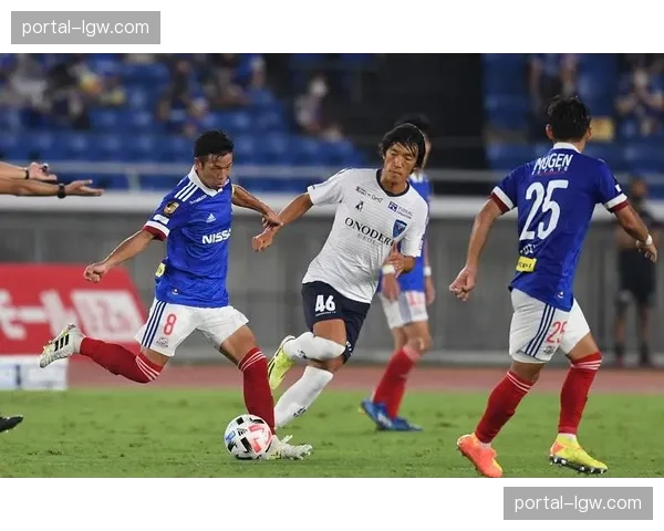 广岛三箭纸面实力占优 但零档定位暴露机构看衰态度